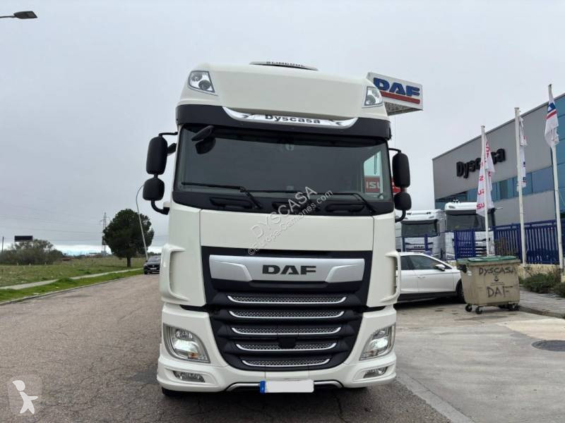 Cabeza tractora DAF