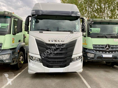 Tracteur Iveco
