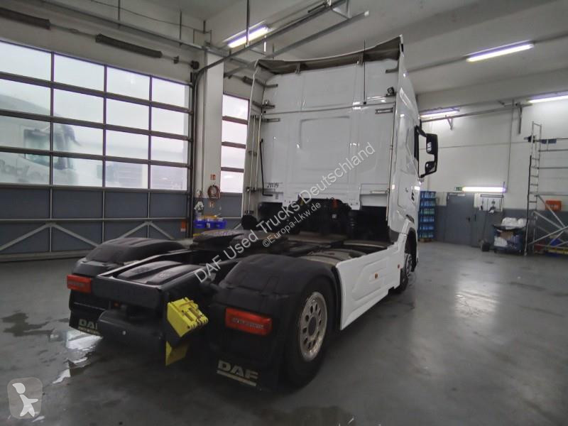 Nyergesvontató DAF 480 FT 4X2