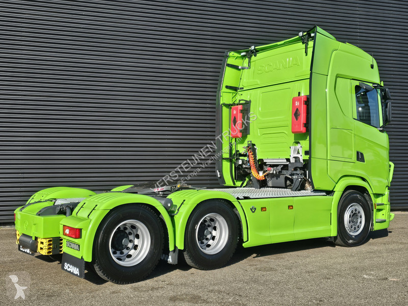 Влекач Scania S770 V8 / 6x4 / RETARDER / FU AIR /
