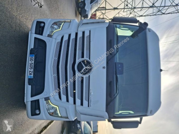Cabeza tractora Mercedes