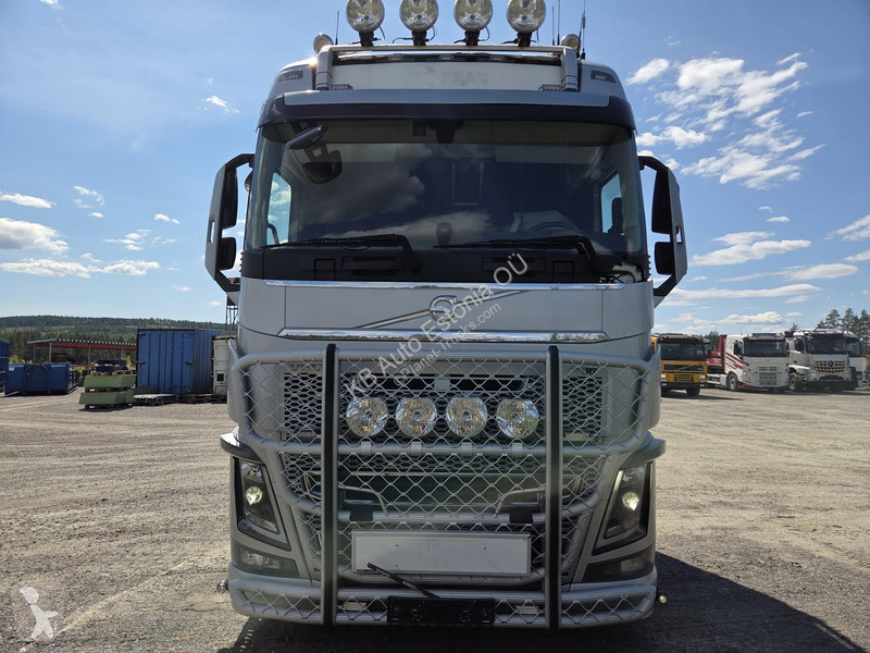 Trattore Stradale Volvo 750 8x4+2 GCW 180 ton /...