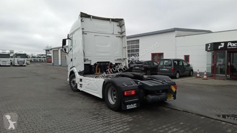 Trekker DAF XG  FT 4X2