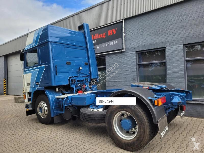 جرار Volvo F 12 4X2 Globetrotter original low km