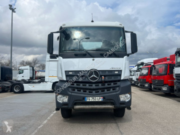 Traktor Mercedes