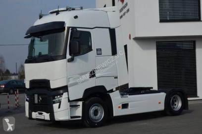 Tahač Renault