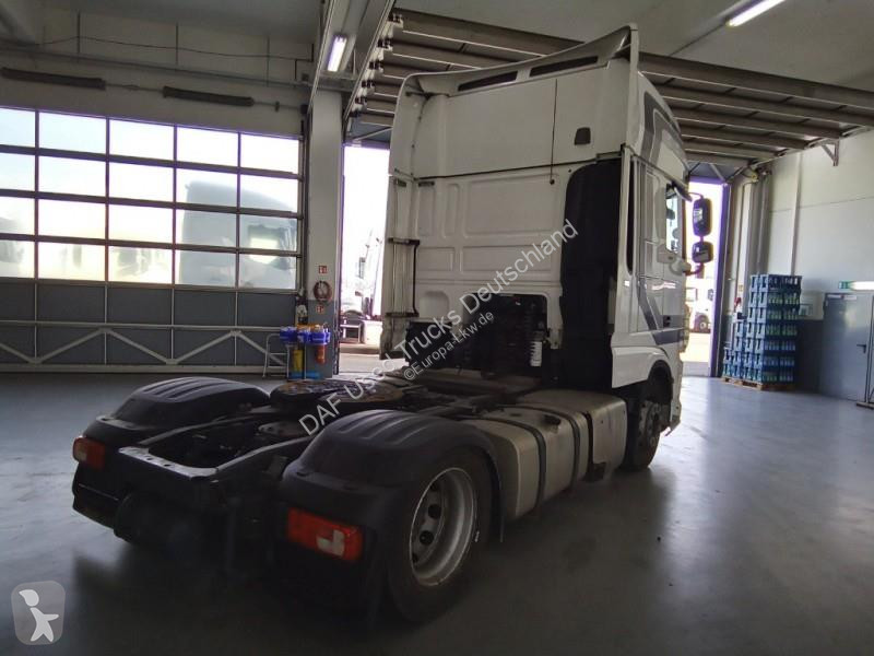 جرار DAF XF  FT LOW DECK 4X2