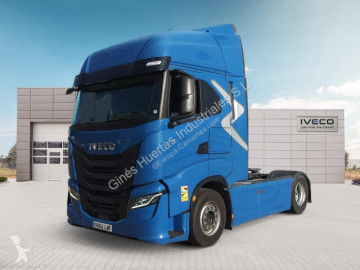 جرار Iveco