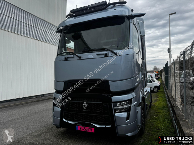 جرار Renault
