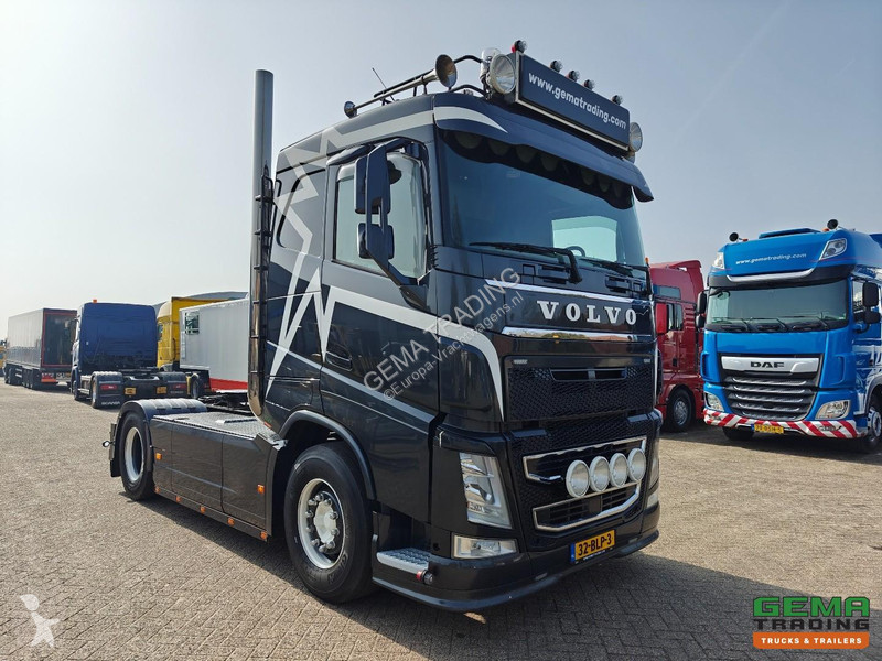 جرار Volvo 460 Euro6C Sleeper Cab - Double Tank...