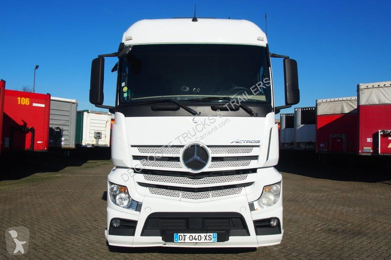 جرار Mercedes 1845