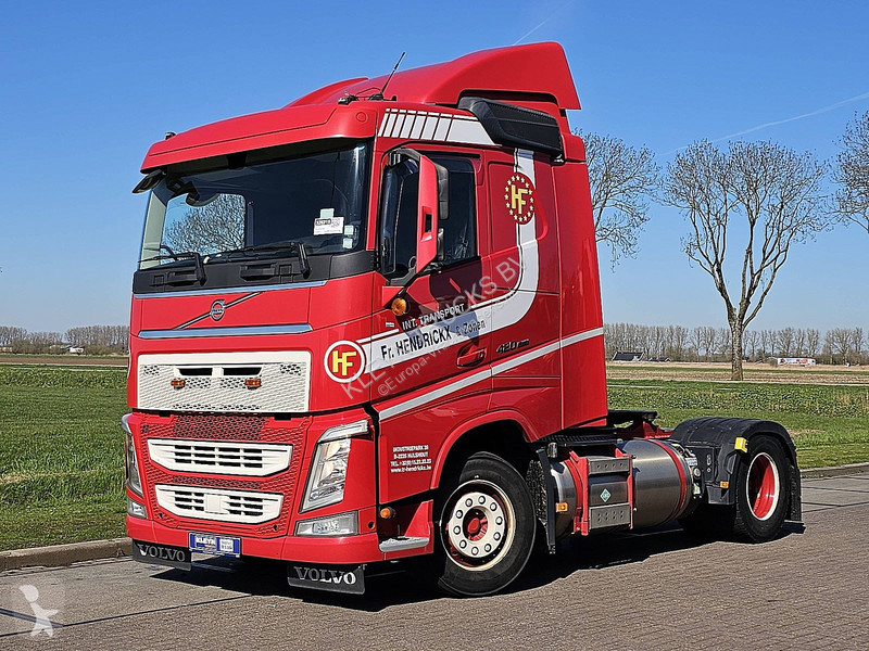 جرار Volvo 420 LNG GAS *JA*