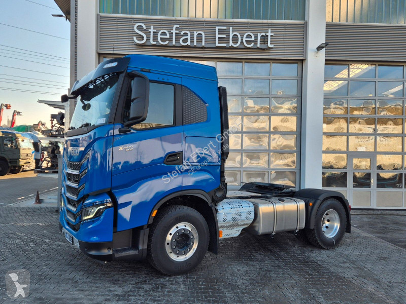جرار Iveco AS440X50T/P ON+ X-Way, Intarder,...