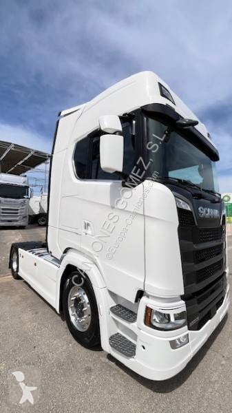 جرار Scania