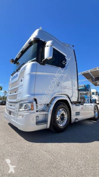 جرار Scania
