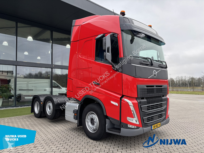 جرار Volvo 460 6x2/4 I-Save + I-Park