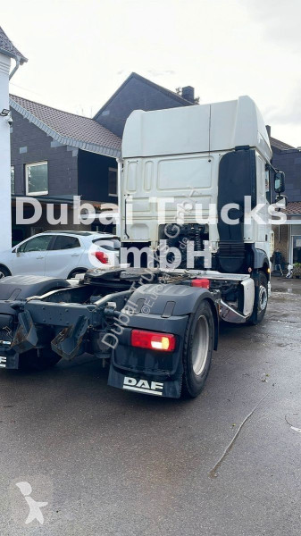 Nyergesvontató DAF 480