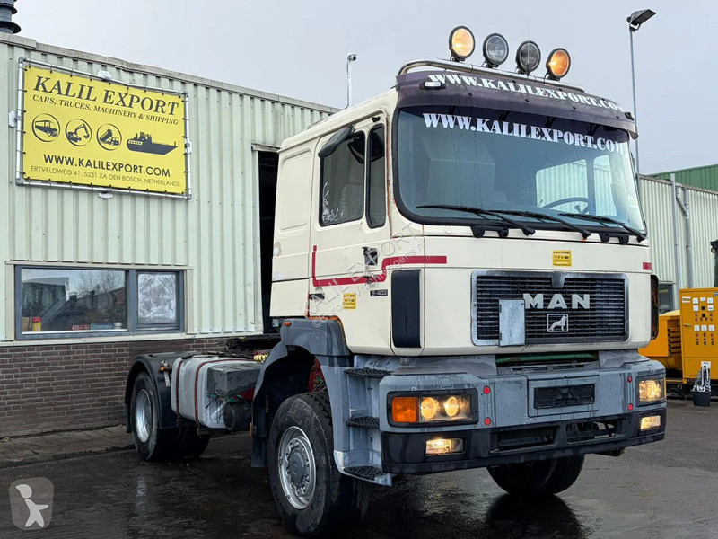جرار MAN 4x4 Manuel Gearbox Big Axle Kipper...