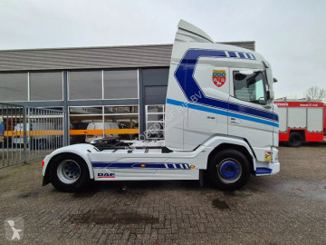 Cabeza tractora DAF
