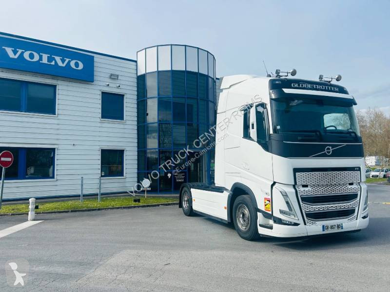 جرار Volvo