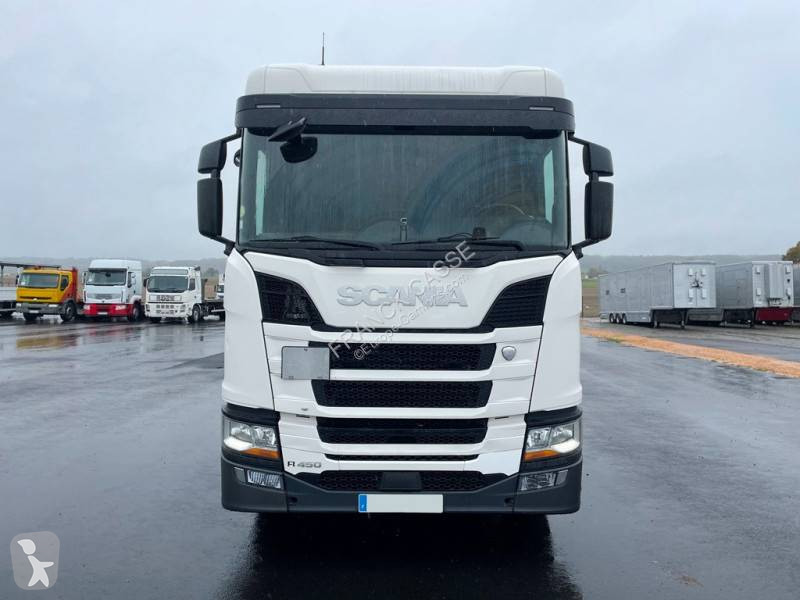 جرار Scania
