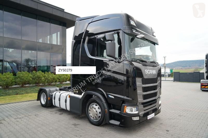 Влекач Scania S 500