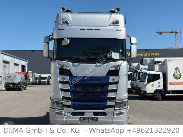 جرار Scania