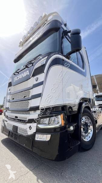جرار Scania