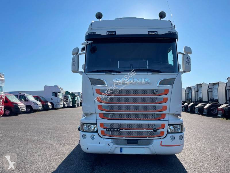 جرار Scania