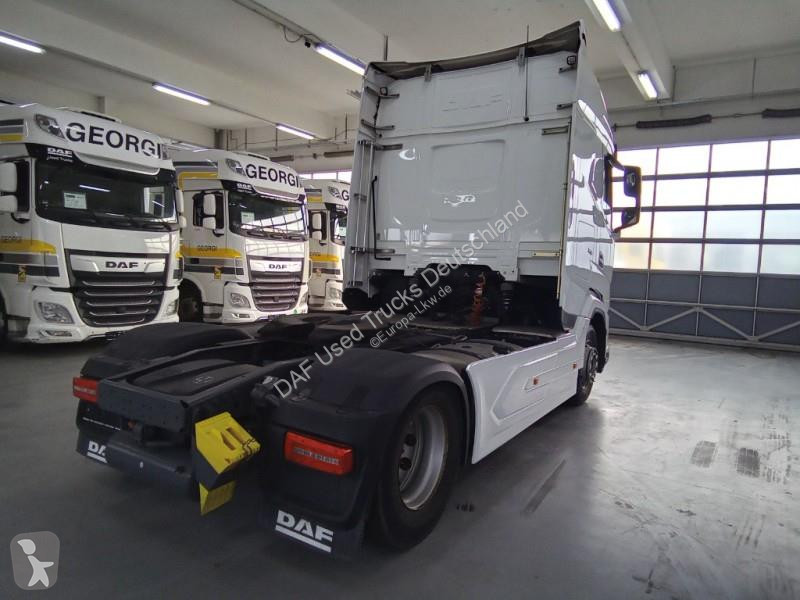 جرار DAF XG  FT 4X2