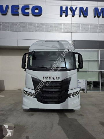 Cabeza tractora Iveco