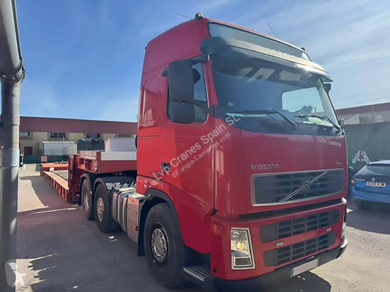 جرار Volvo