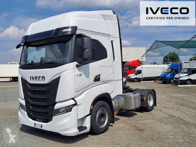 جرار Iveco S-WAY AS440S53T/P