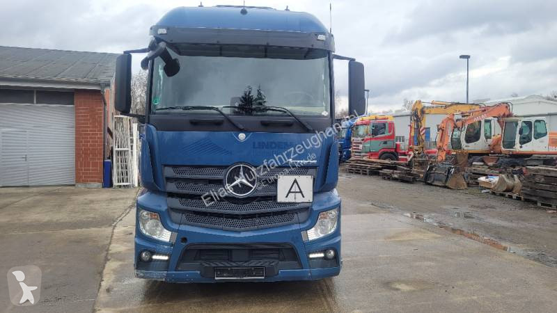 جرار Mercedes