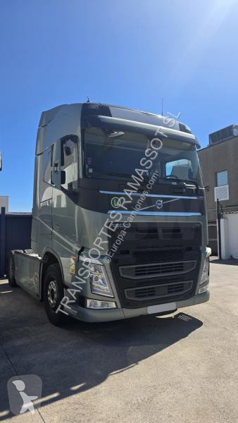 جرار Volvo 500