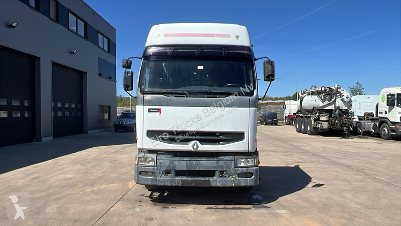 جرار Renault 400 (POMPE MANUELLE / MANUAL PUMP...
