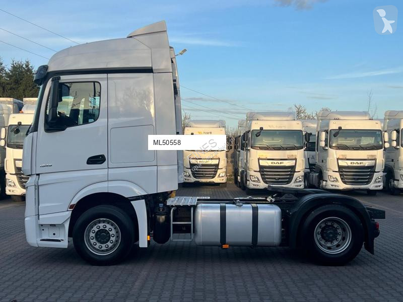 Влекач Mercedes Actros 1845