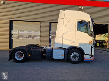 Влекач опасни товари / adr Volvo