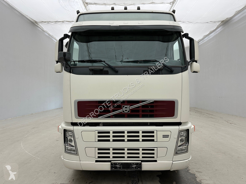 جرار Volvo 420 Globetrotter