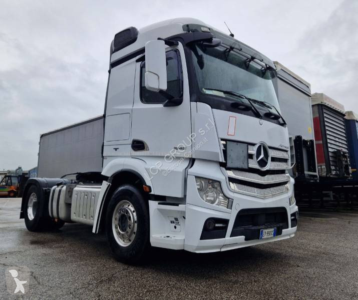 جرار Mercedes