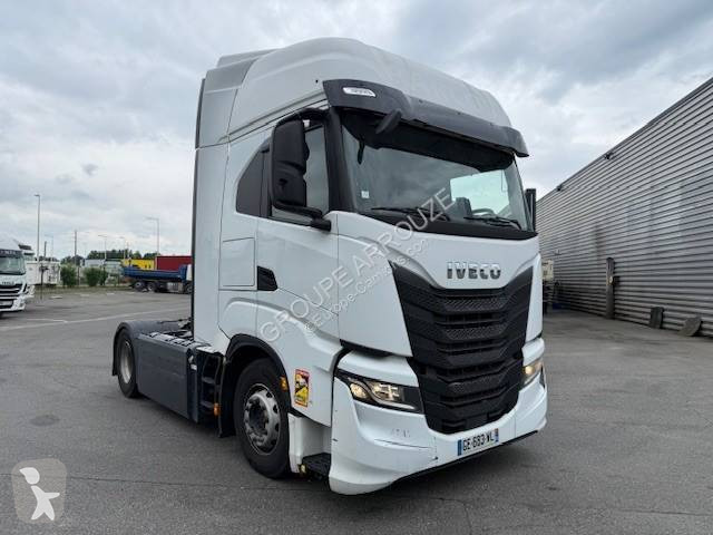 جرار Iveco