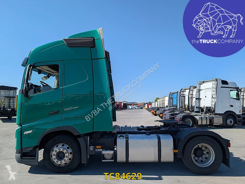جرار Volvo 500