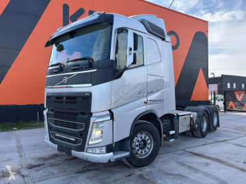 Влекач Volvo
