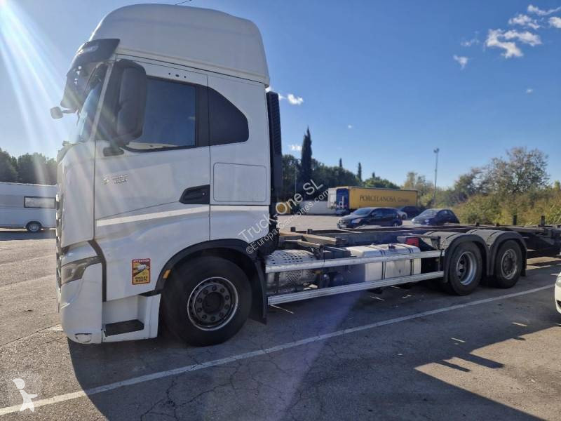 جرار Iveco