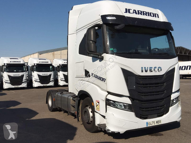 Iveco Stralis AS440S49T/P tractor unit