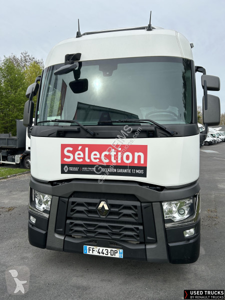 Cap tractor Renault