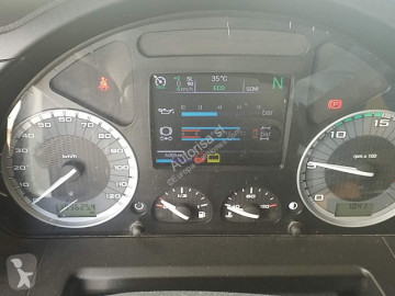 Влекач опасни товари / adr Iveco