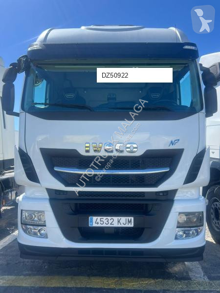 جرار Iveco NP 400
