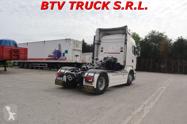 جرار Scania DA