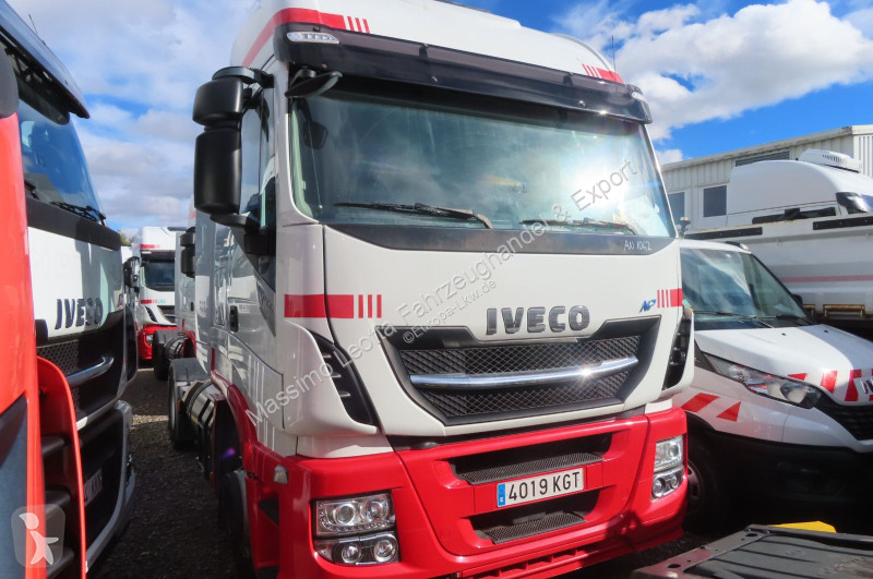 Nyergesvontató Iveco AS440S40T/P LNG Gas...